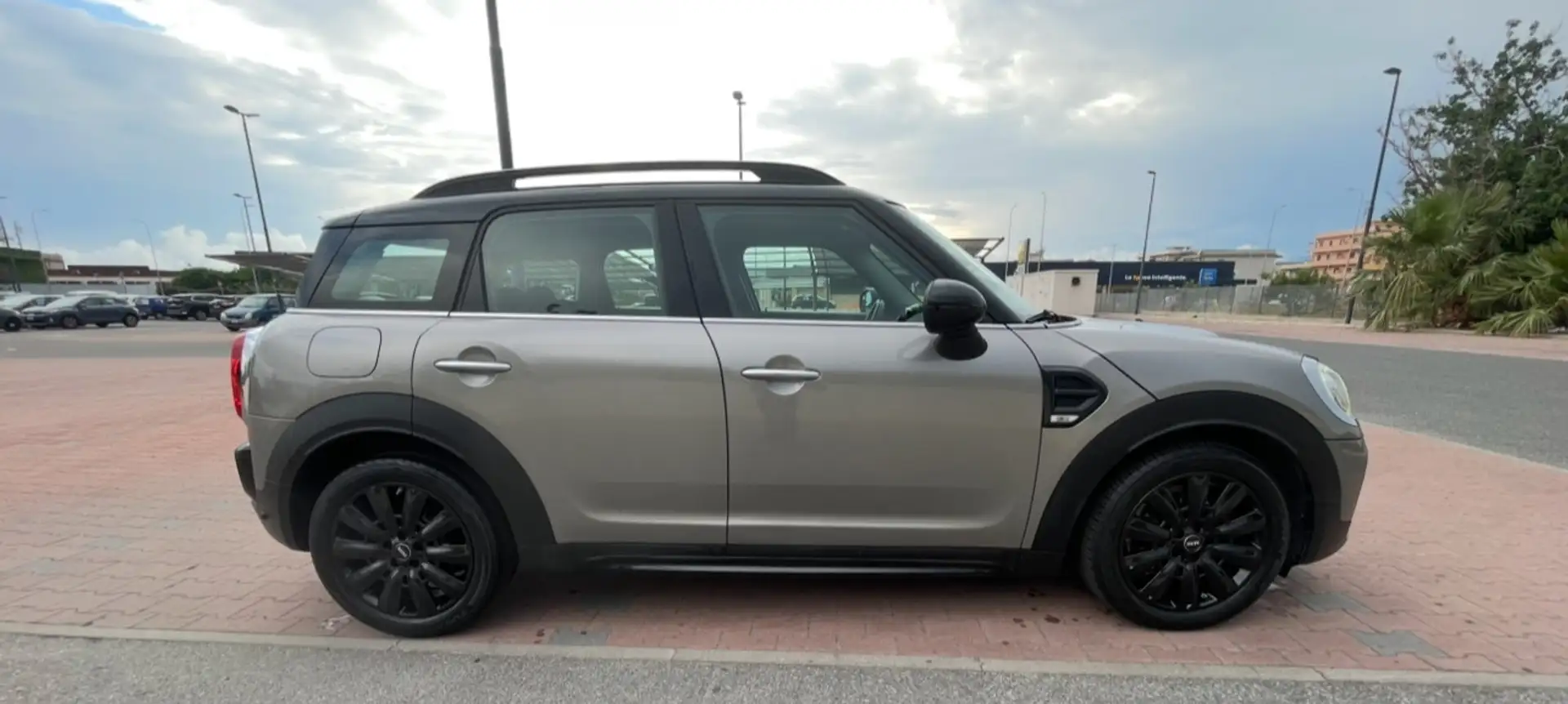 MINI One D Countryman 1.5 Baker Street auto 7m - 2