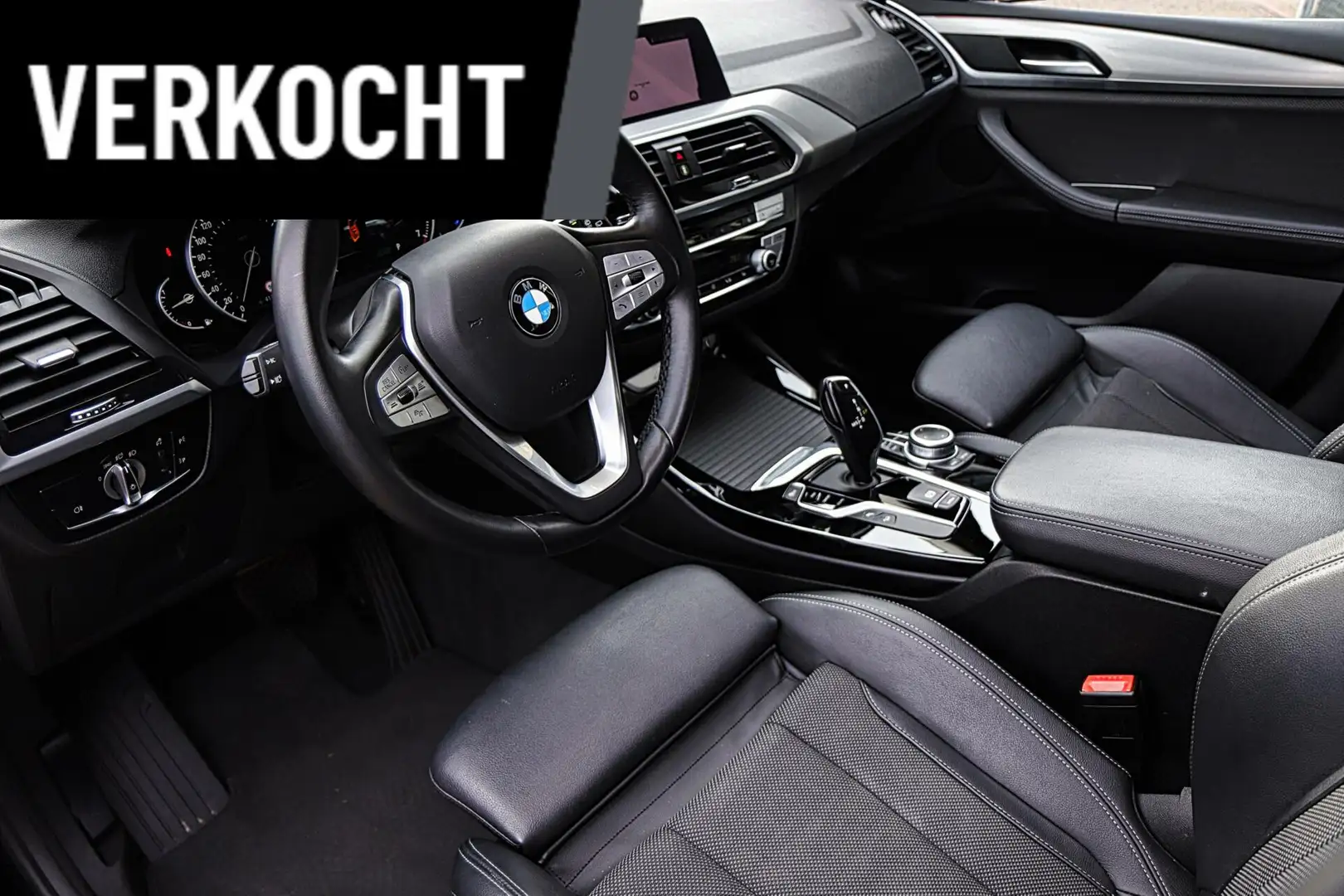 BMW X3 xDrive20i xLine /LED/PANODAK/HUD/ACC/SFEERVERL./ST Zwart - 2