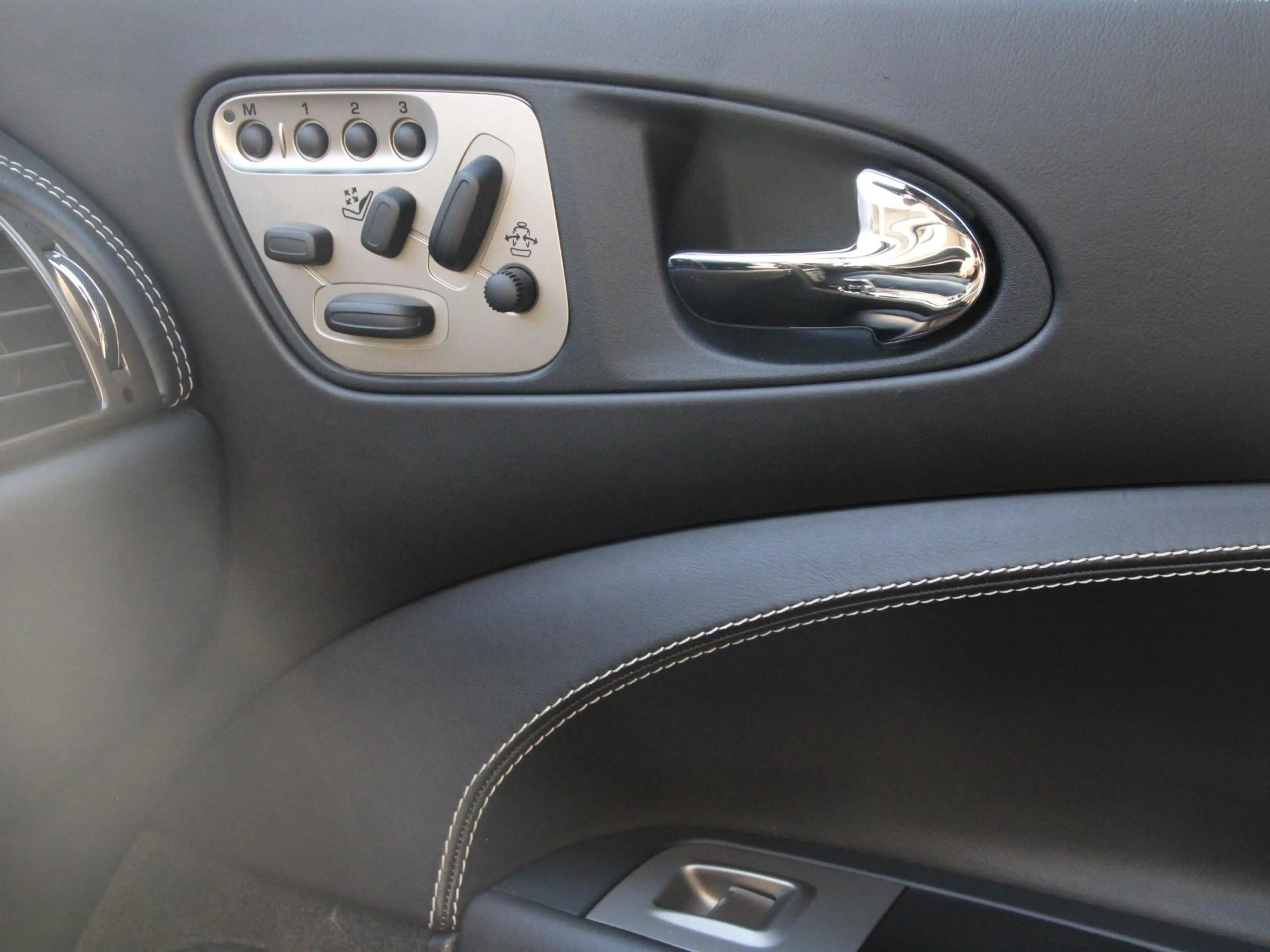 Jaguar XKR XKR-S 4.2 V8 Coupé | 1 van 150 | B&W audio | NL-au — photo 8