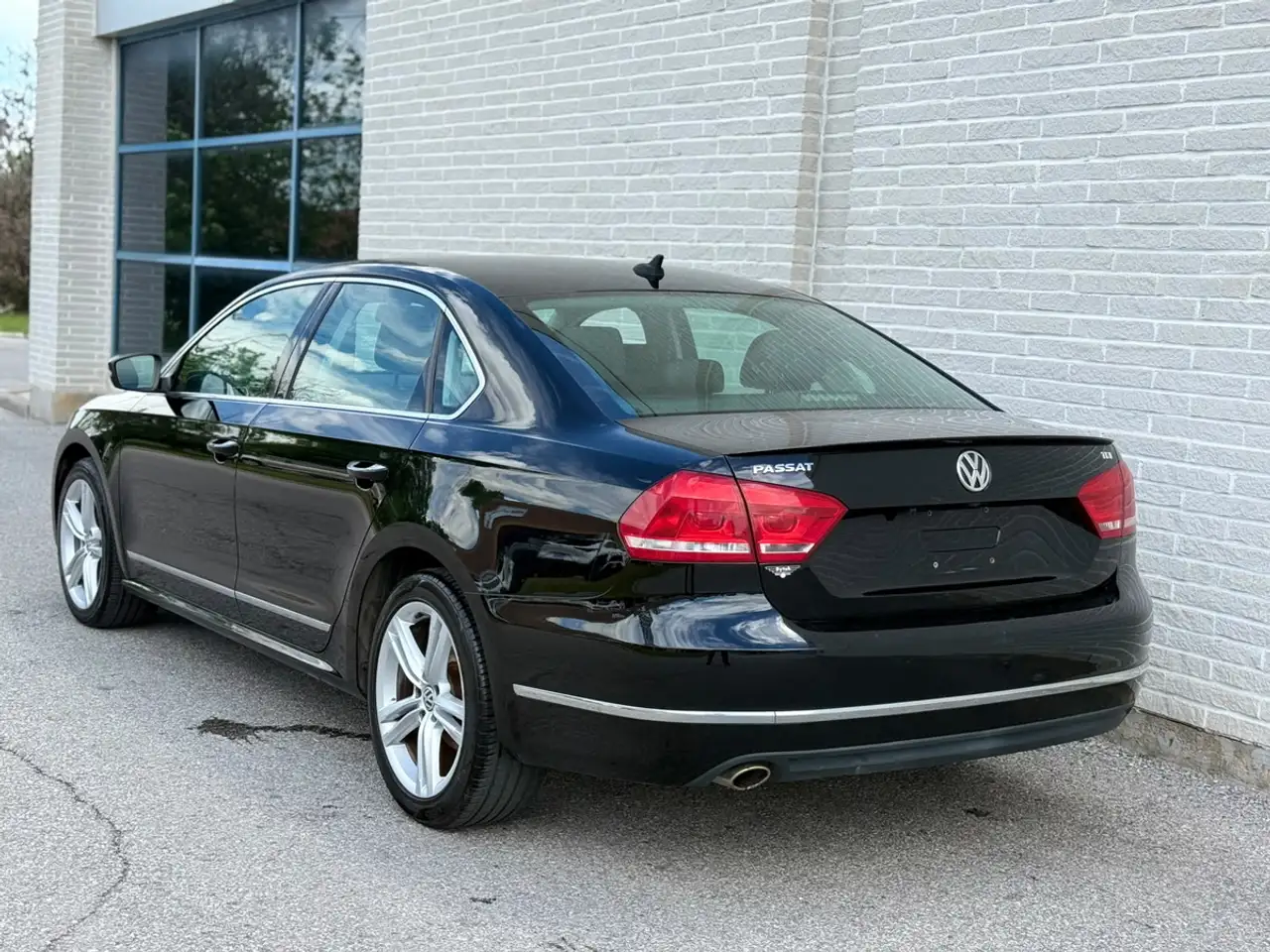 Volkswagen Passat photo Volkswagen Passat