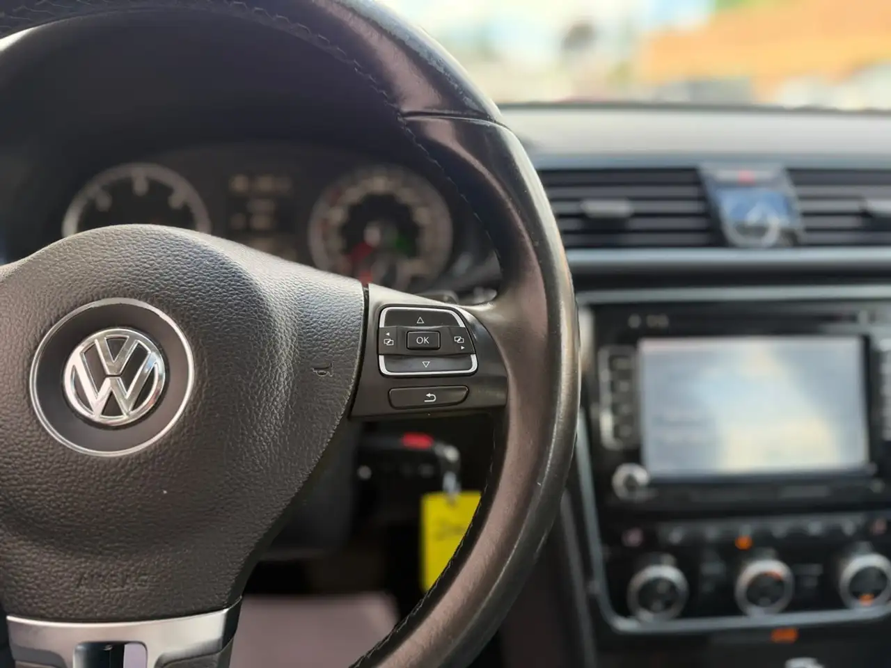 Volkswagen Passat photo Volkswagen Passat