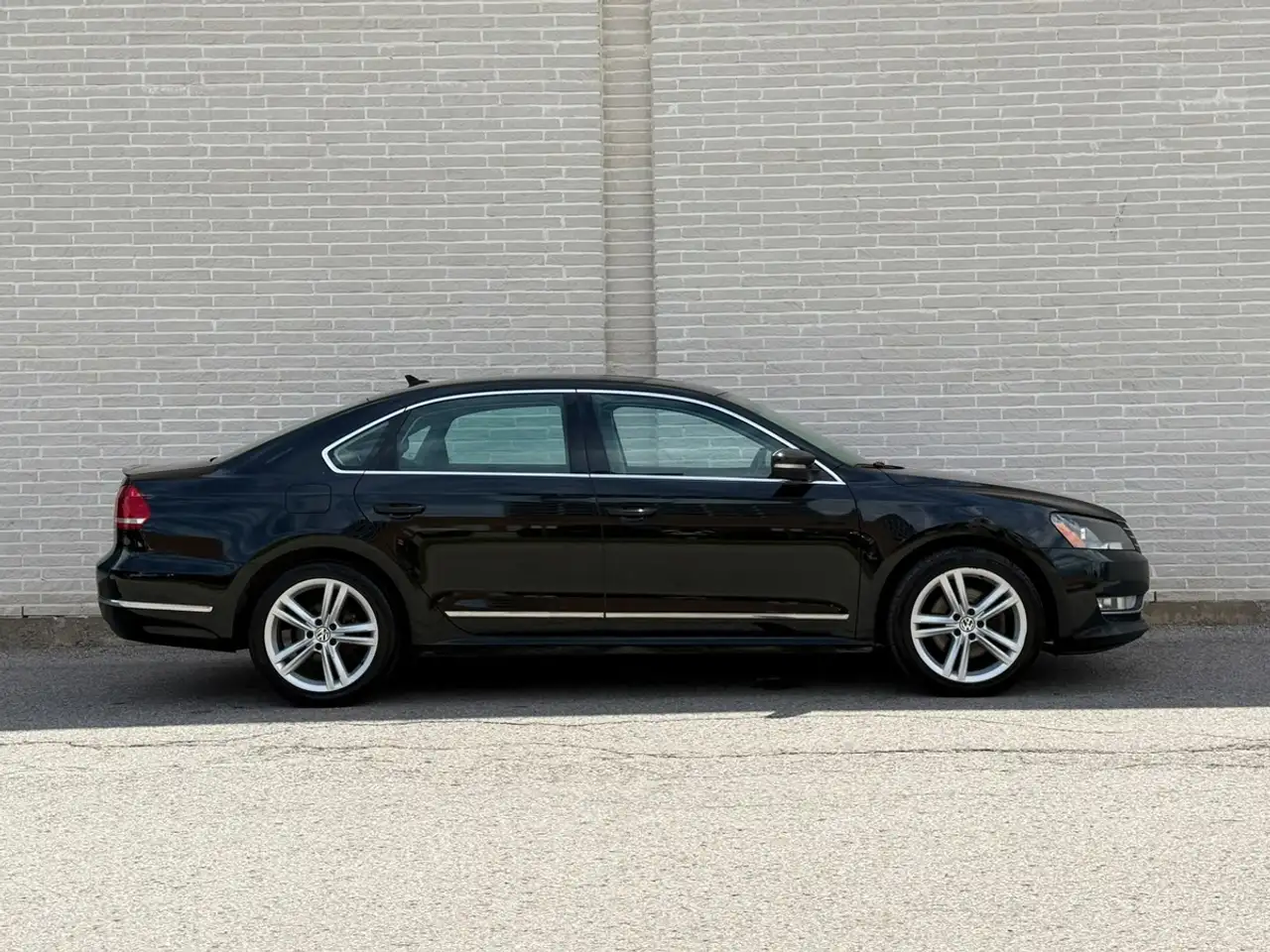 Volkswagen Passat photo Volkswagen Passat