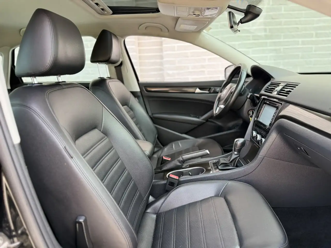 Volkswagen Passat photo Volkswagen Passat