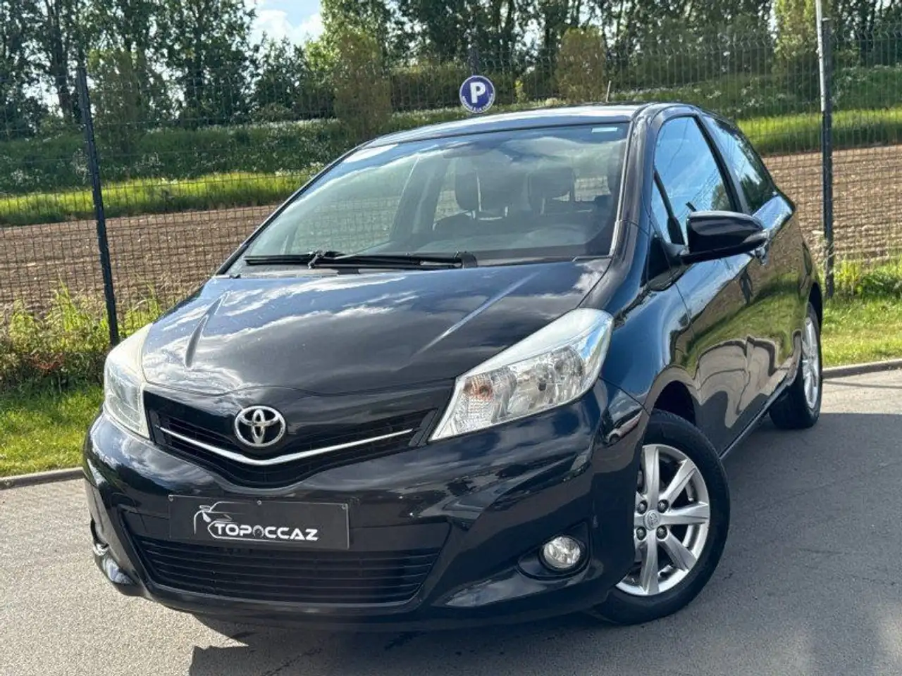 Toyota Yaris 69 VVT-I ACTIVE 3P * 2014 * 1ERE MAIN * 