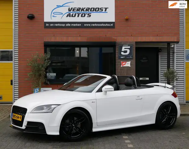 Audi TT Roadster 2.0 TFSI quattro s-line. stoelverwarming.