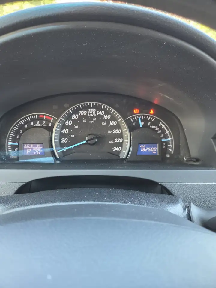 Toyota Camry снимка Toyota Camry