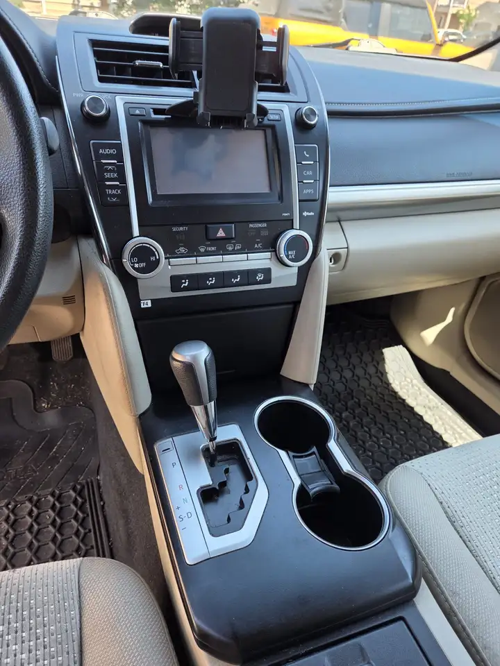 Toyota Camry снимка Toyota Camry