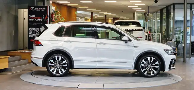 Volkswagen Tiguan view 5
