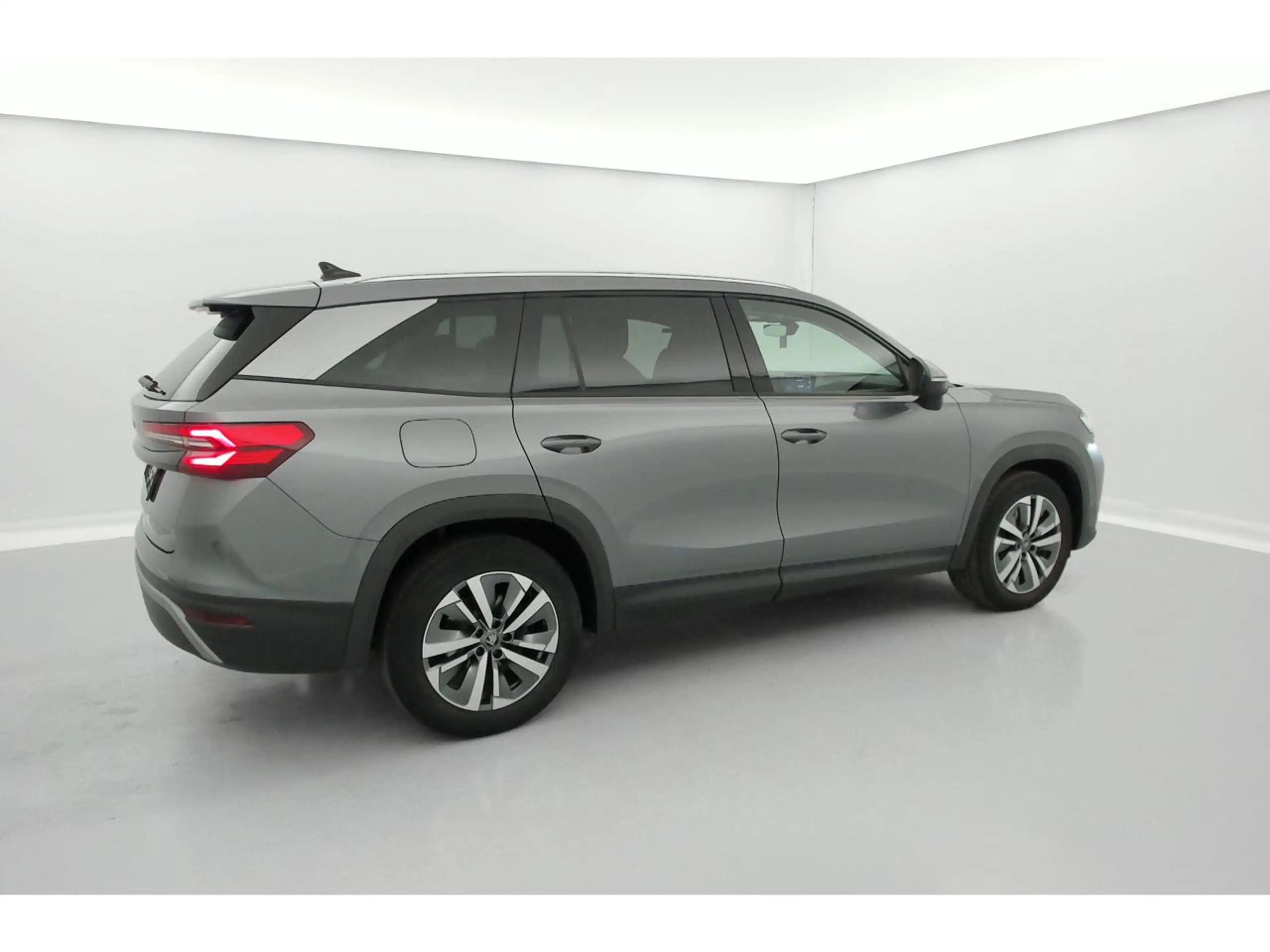 Skoda Kodiaq 1.5 TSI MHEV Selection 7pl. DSG — photo 12