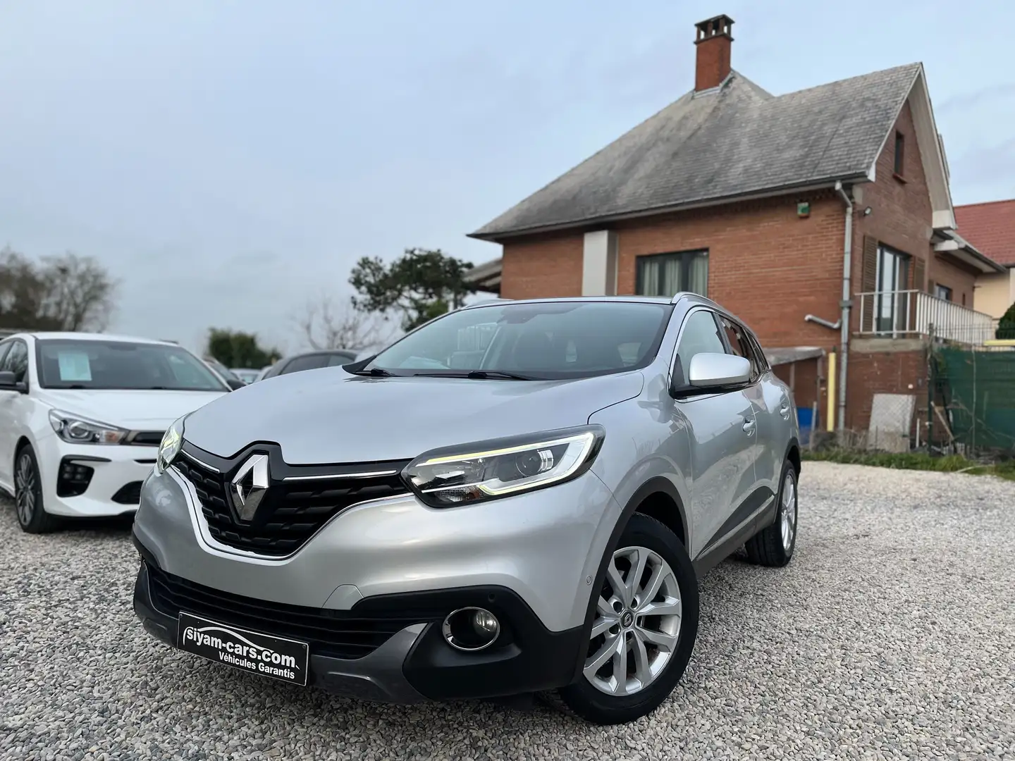Renault Kadjar 1.5 dCi Intens EDC ** AUTO ** CUIR ** GPS ** Grey - 1