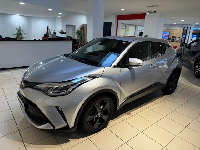 Toyota C-HR Hybrid Team D NAVI Sitzheizung KAmera Garantie