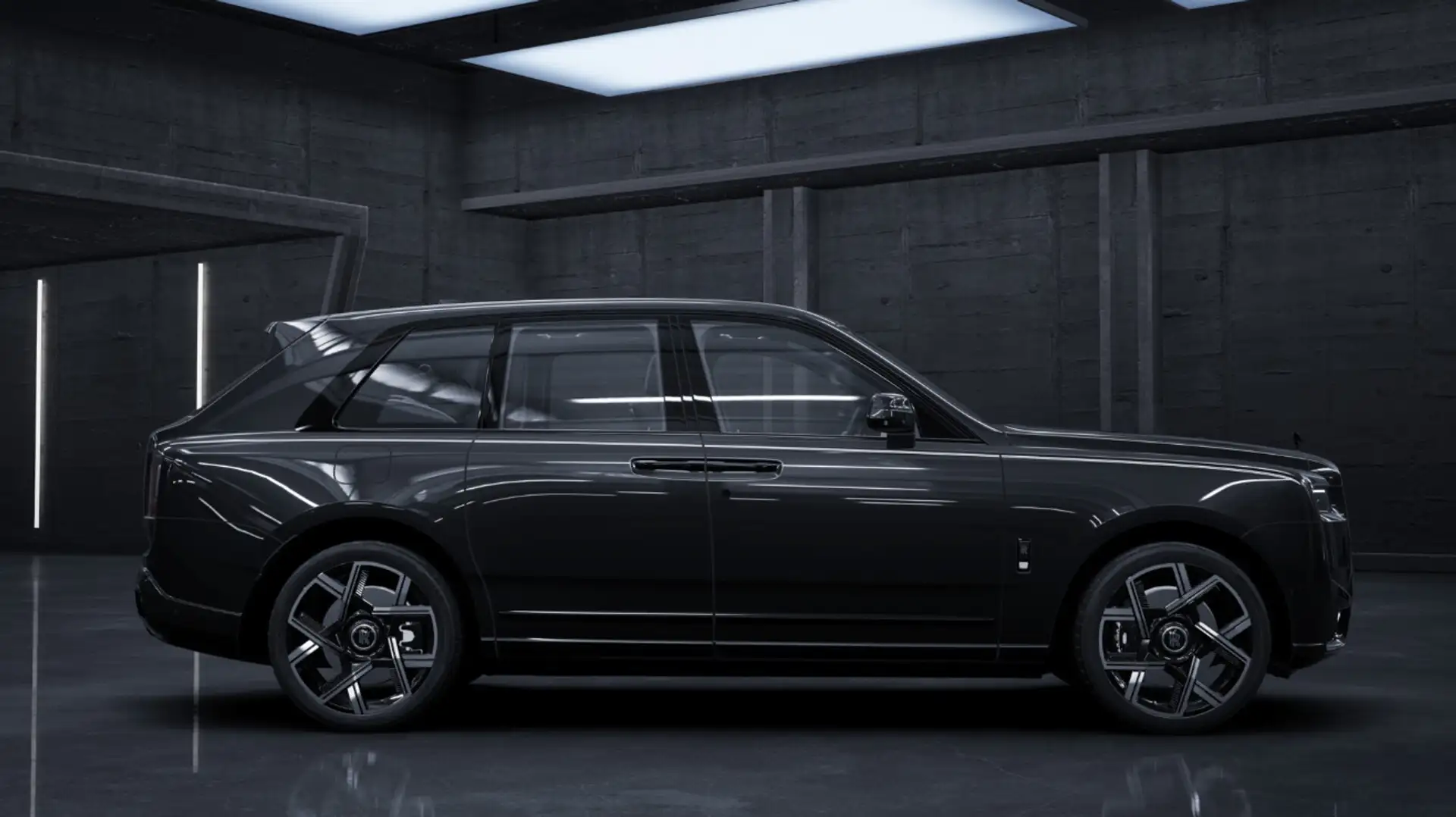 Rolls-Royce Cullinan BLACK BADGE | 2026 | 4 Seats | Gucci Zwart - 2