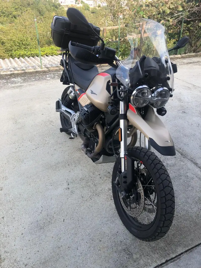 Moto Guzzi V 85 TT Travel Bej - 2