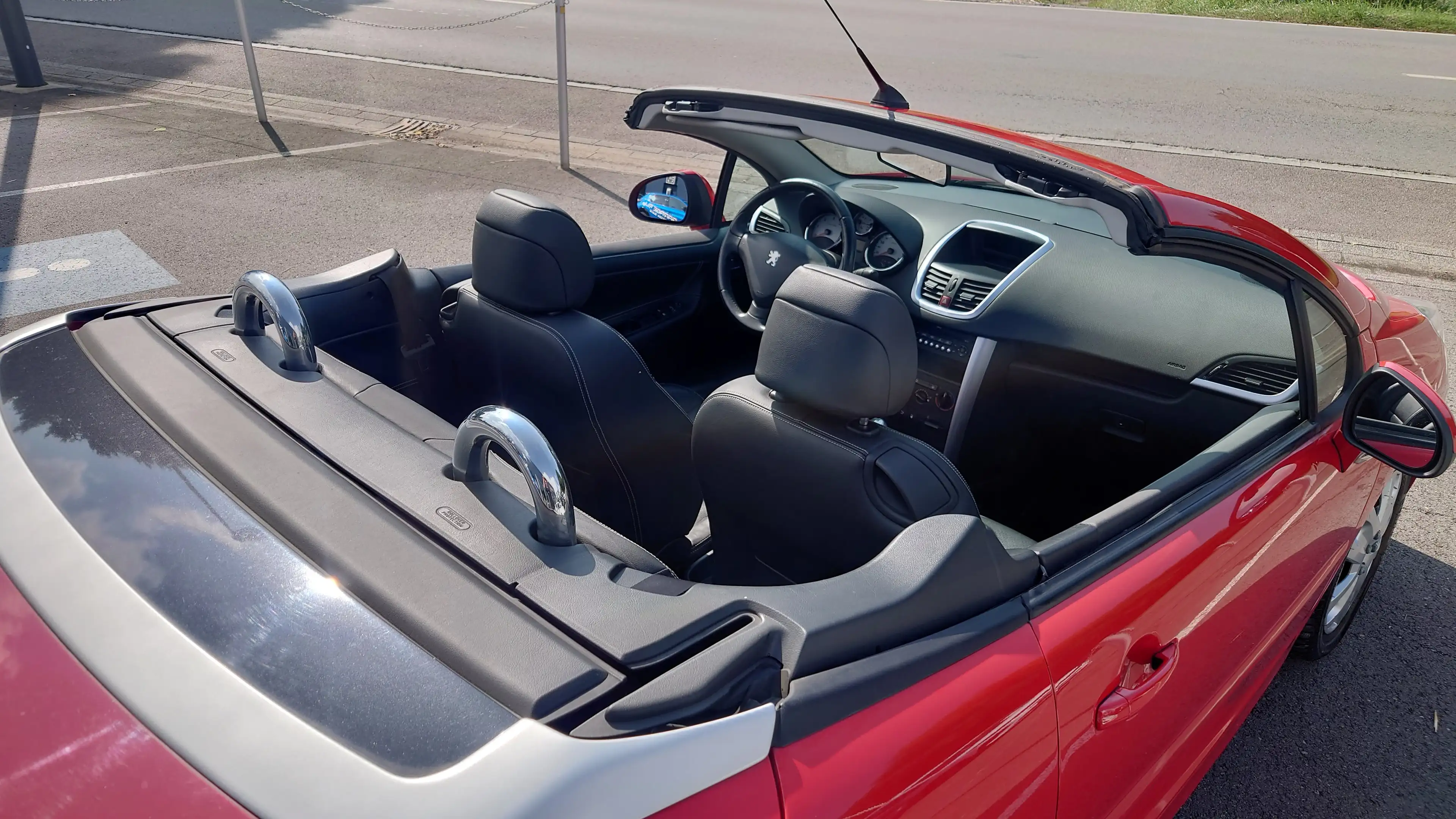 Peugeot 207 Cabrio — photo 5