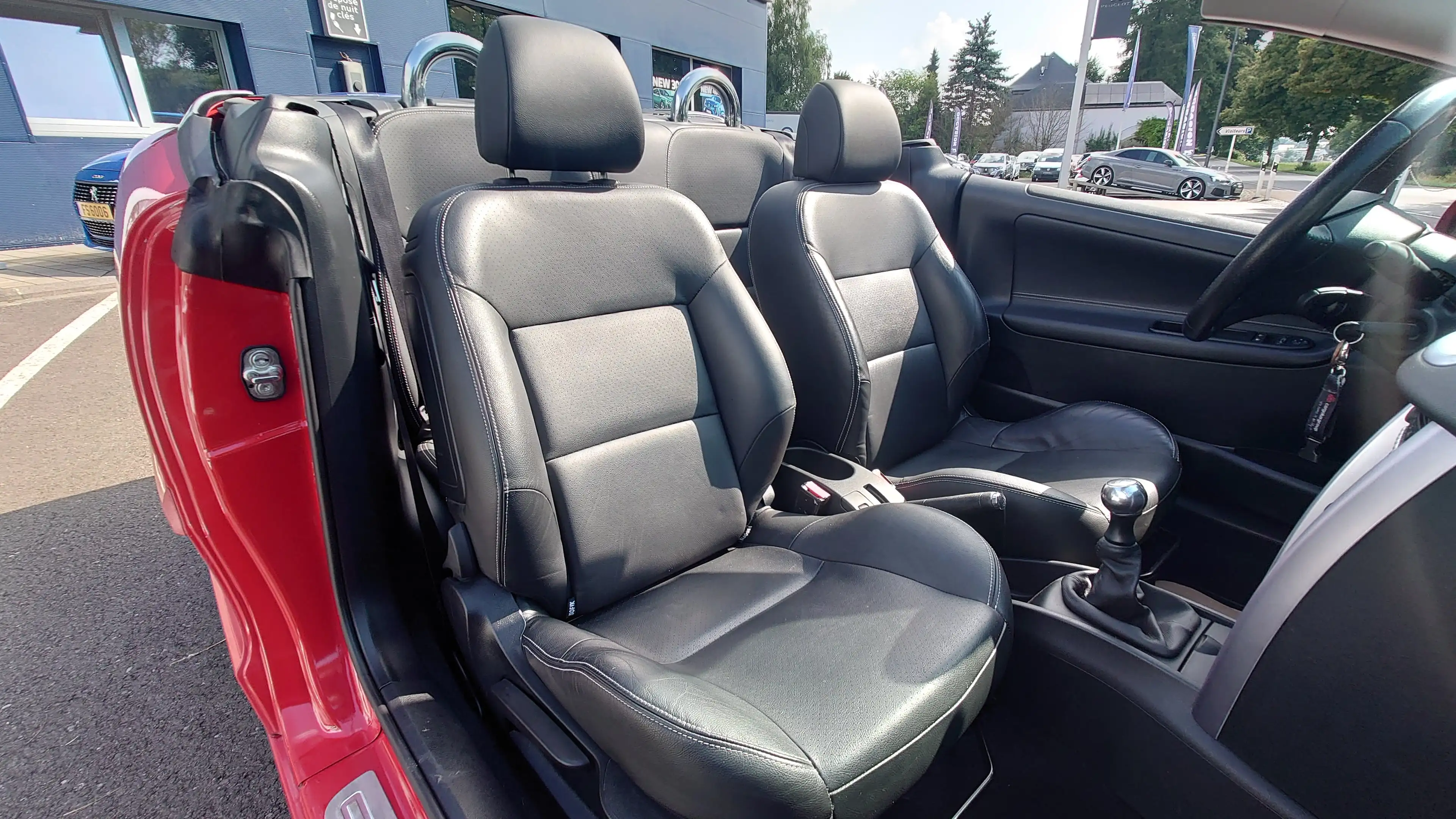 Peugeot 207 Cabrio — photo 9