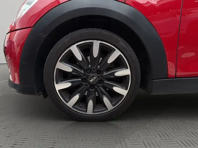 Mini Hatch view 9