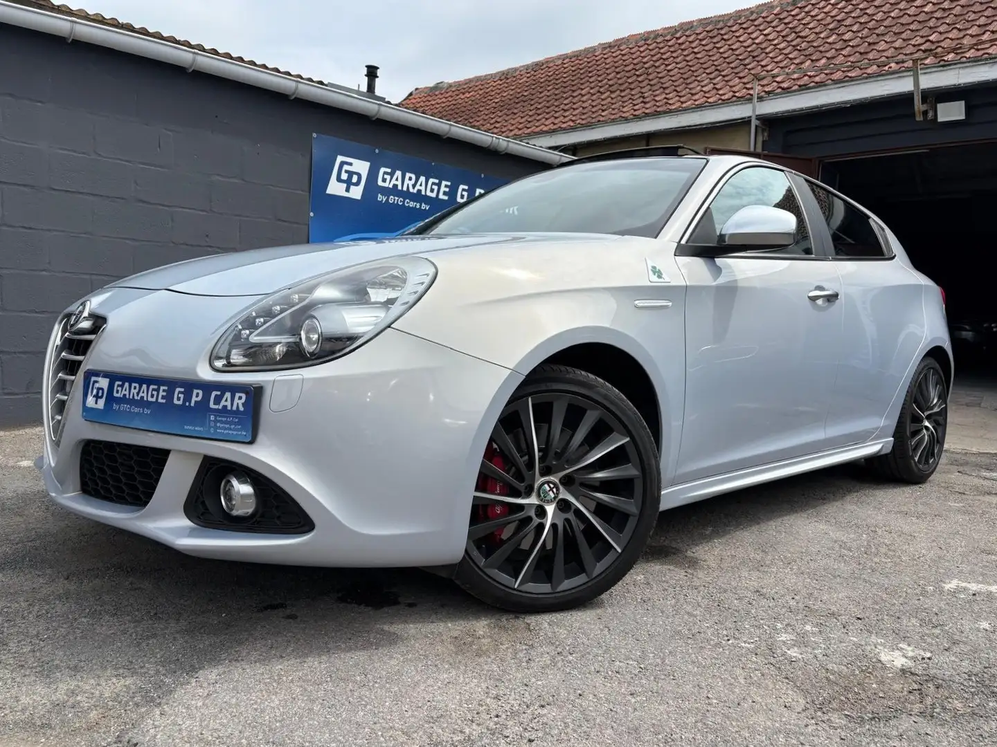 Alfa Romeo Giulietta 1.4i MultiAir QV Line Grigio - 1