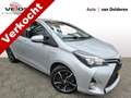 Toyota Yaris 1.5 Hybrid Dynamic Navigatie/Keyless Grijs - thumbnail 1