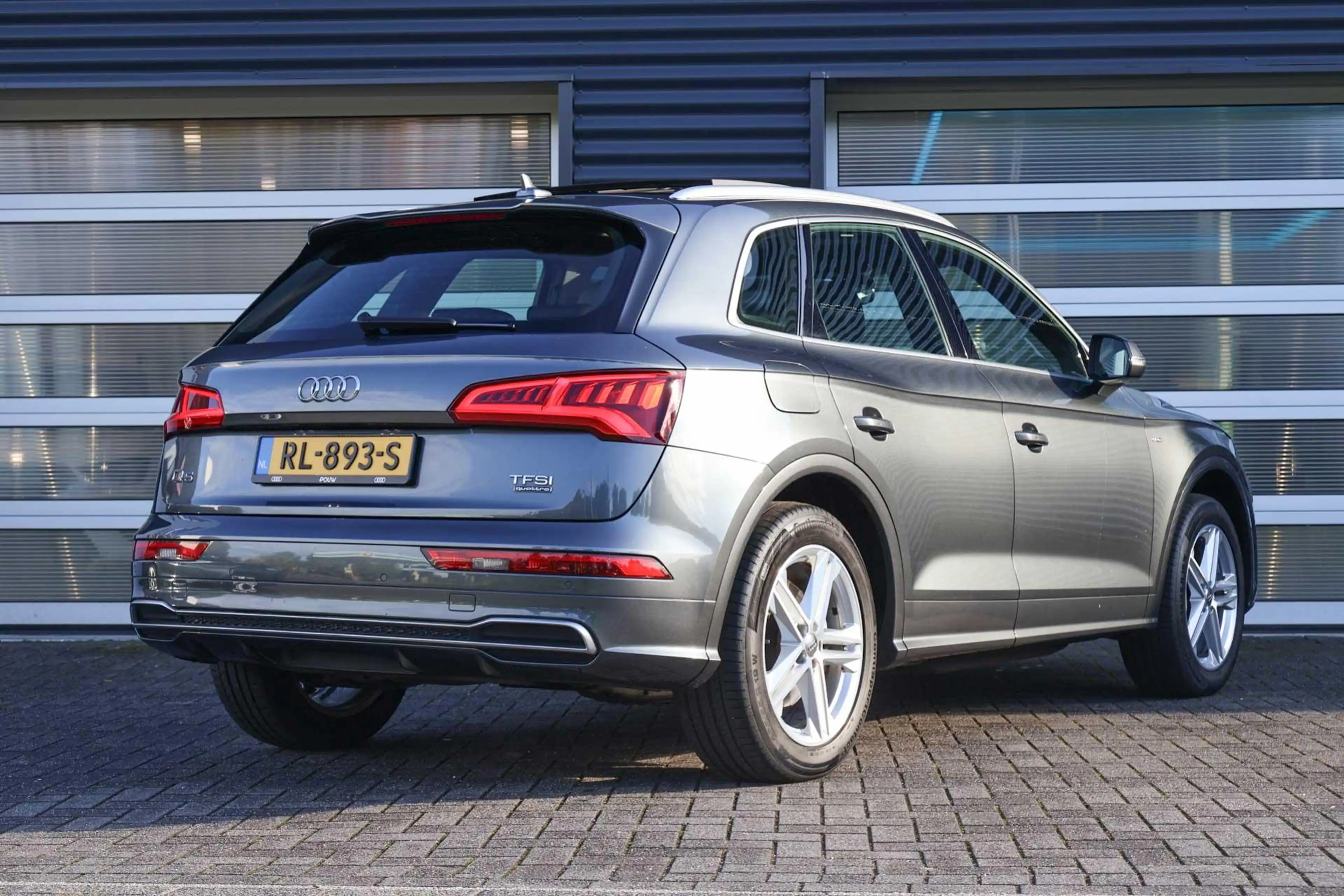 Audi Q5 2.0 TFSI 252pk quattro Sport | Luchtvering | Panor — photo 2