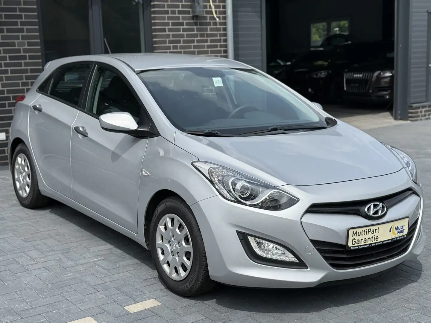 Hyundai i30 Classic 1.4*Klima*Servo*Elek-F+S*Tüv Neu* Argent - 1