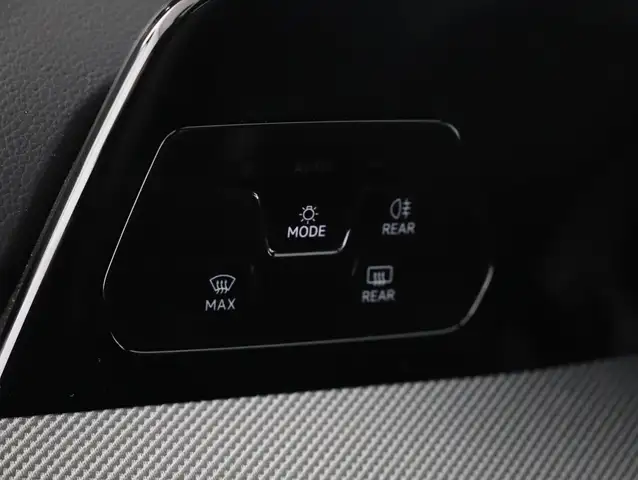 Volkswagen Golf view 12