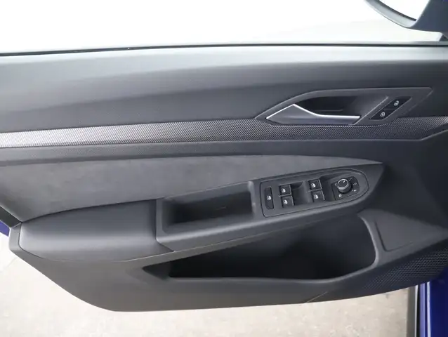 Volkswagen Golf view 9