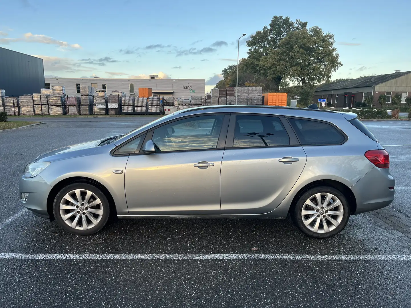 Opel Astra 1.6 Sports Tourer Sport - 2