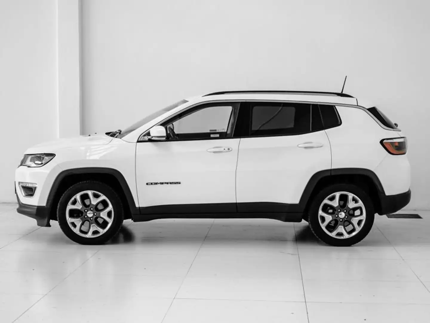 Jeep Compass 1.6 Multijet II 2WD Limited Wit - 2