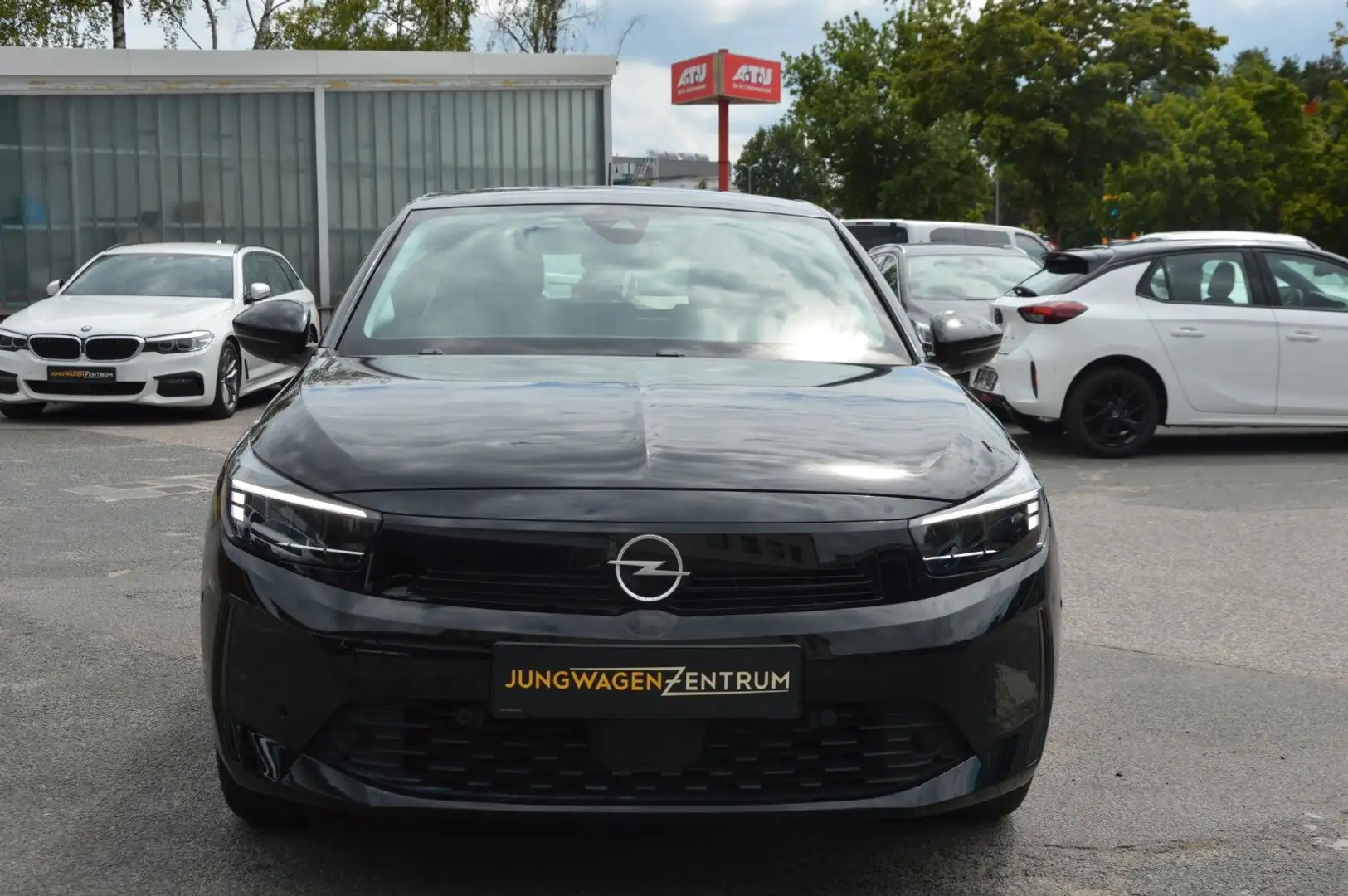 Opel Corsa F 1.2 PDC"KLIMA"SZHZ"LED"1-HAND" Schwarz - 2