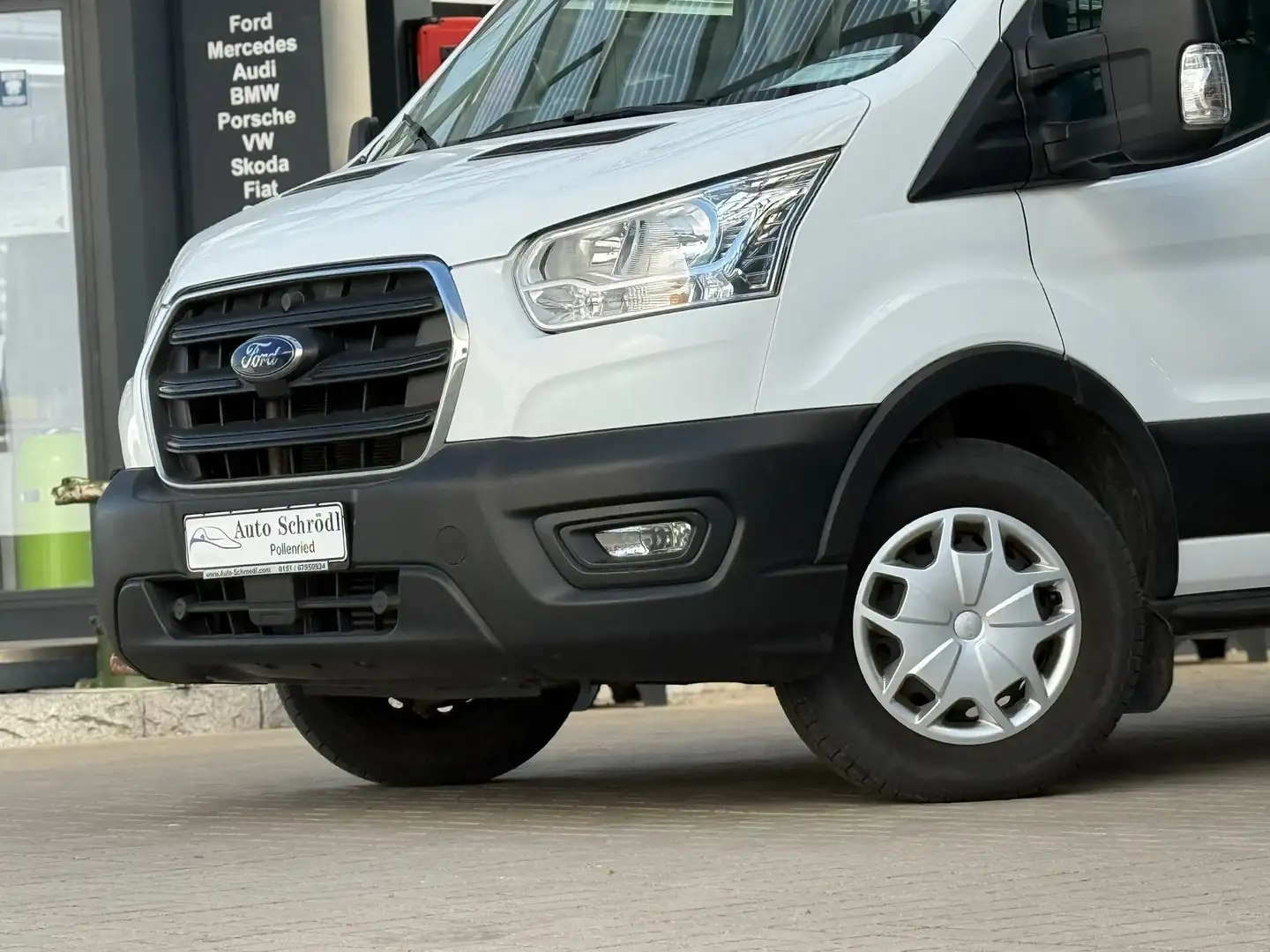 Ford Transit Pritsche EiKa 350 L3 Trend 2.0 EcoBlue, AHK, Leder Weiß - 2