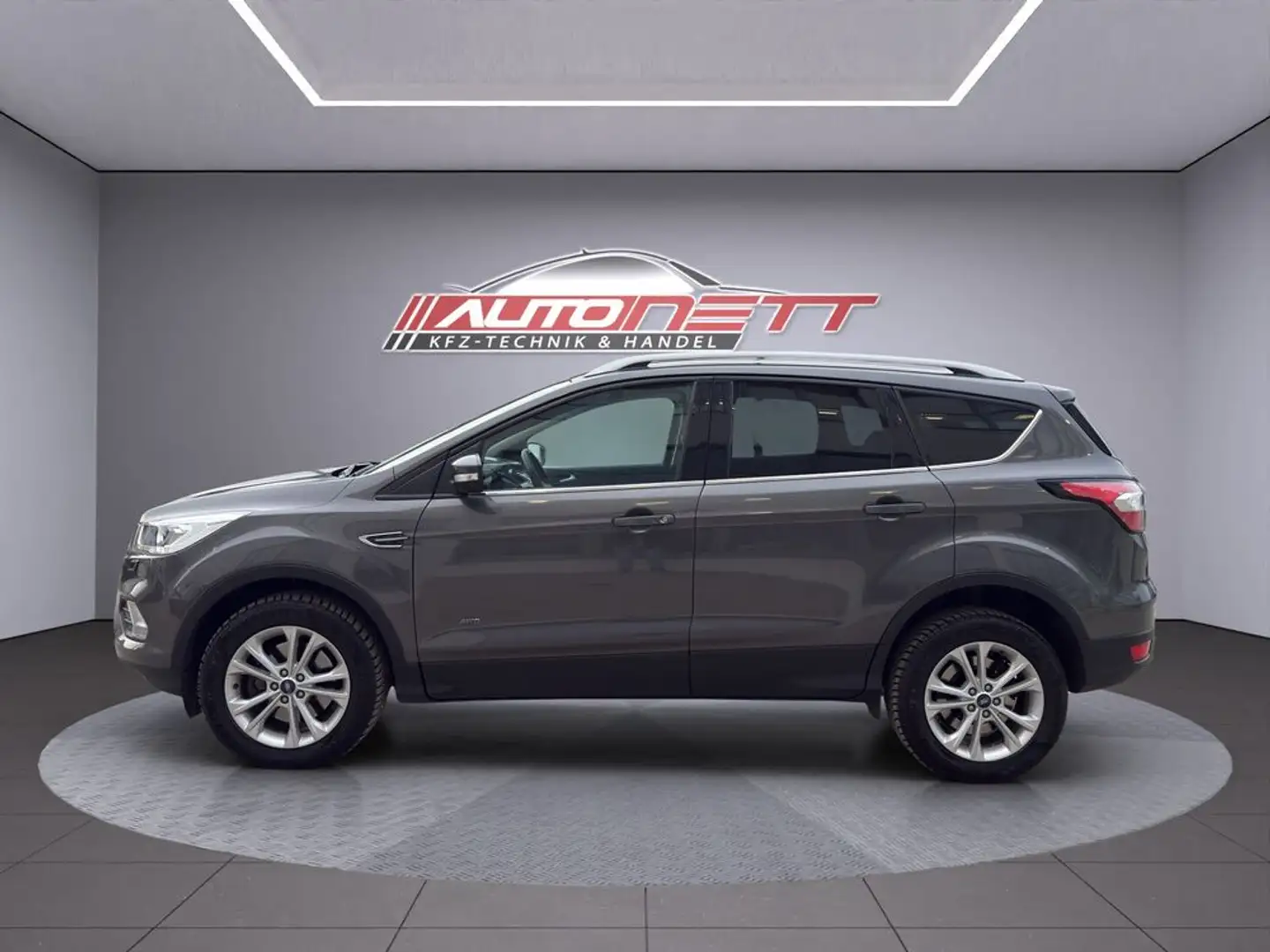 Ford Kuga Titanium Grau - 2