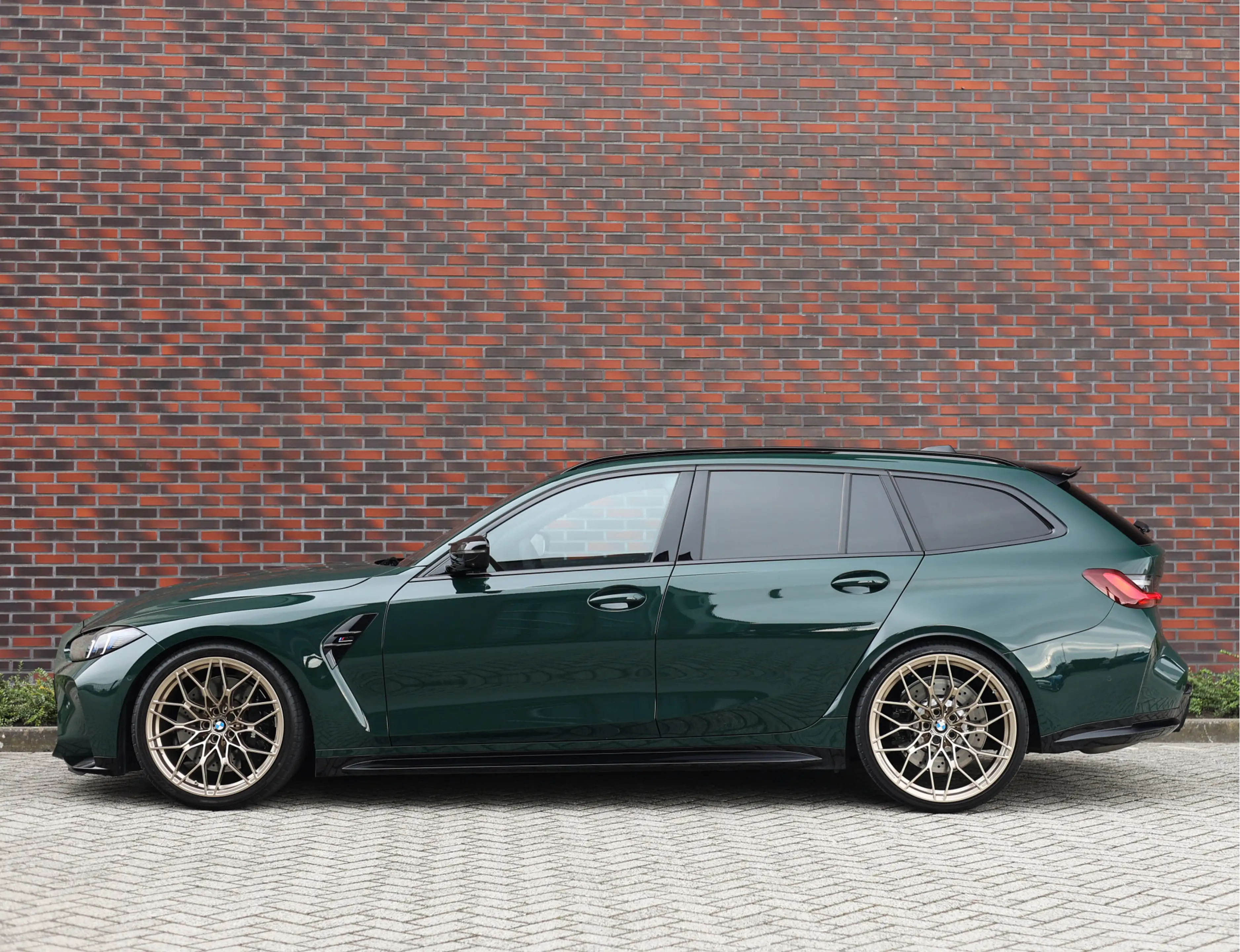 BMW M3 Touring xDrive Competition | Individual - Carbon S — photo 15