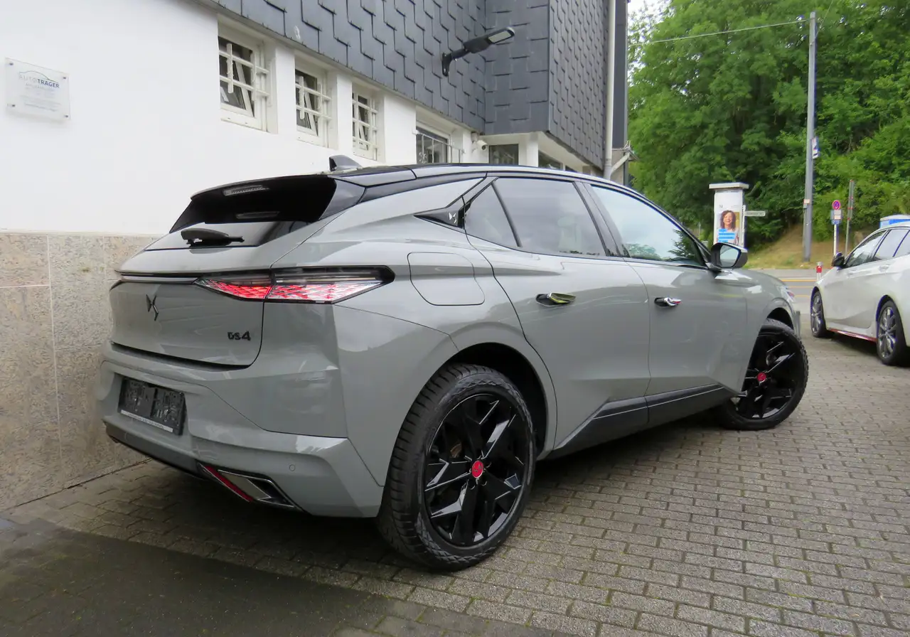 DS Automobiles DS 4 2024