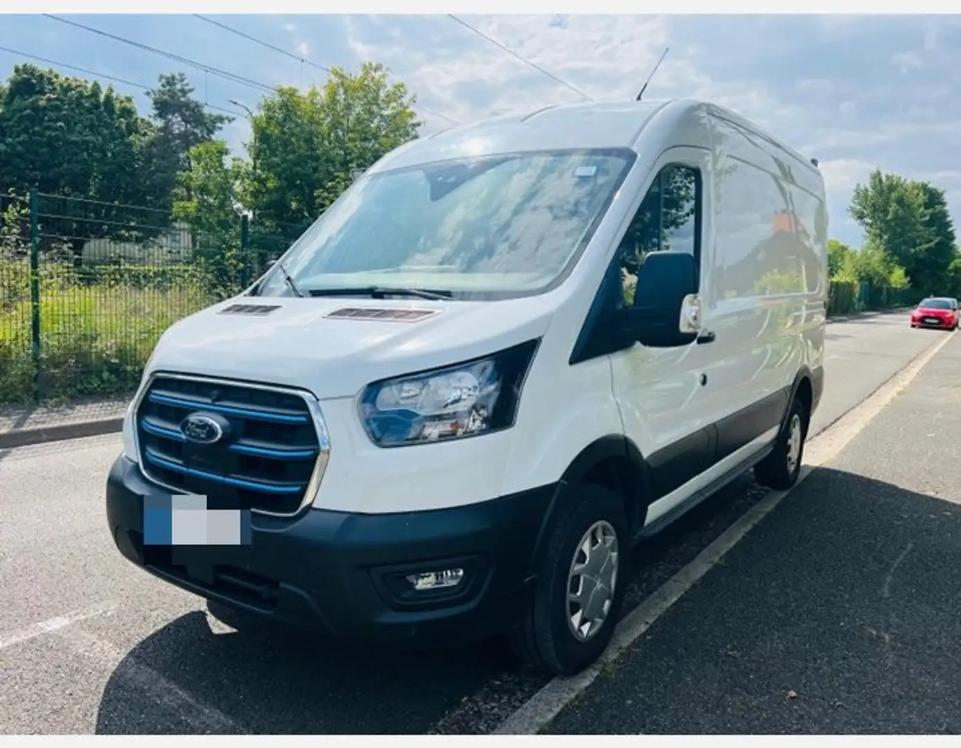 Ford Transit PE 350 L2H2 198 KW BATTERIE 75/68 KWH TREND BUSINESS**24916HT**EN STOCK** Weiß - 1