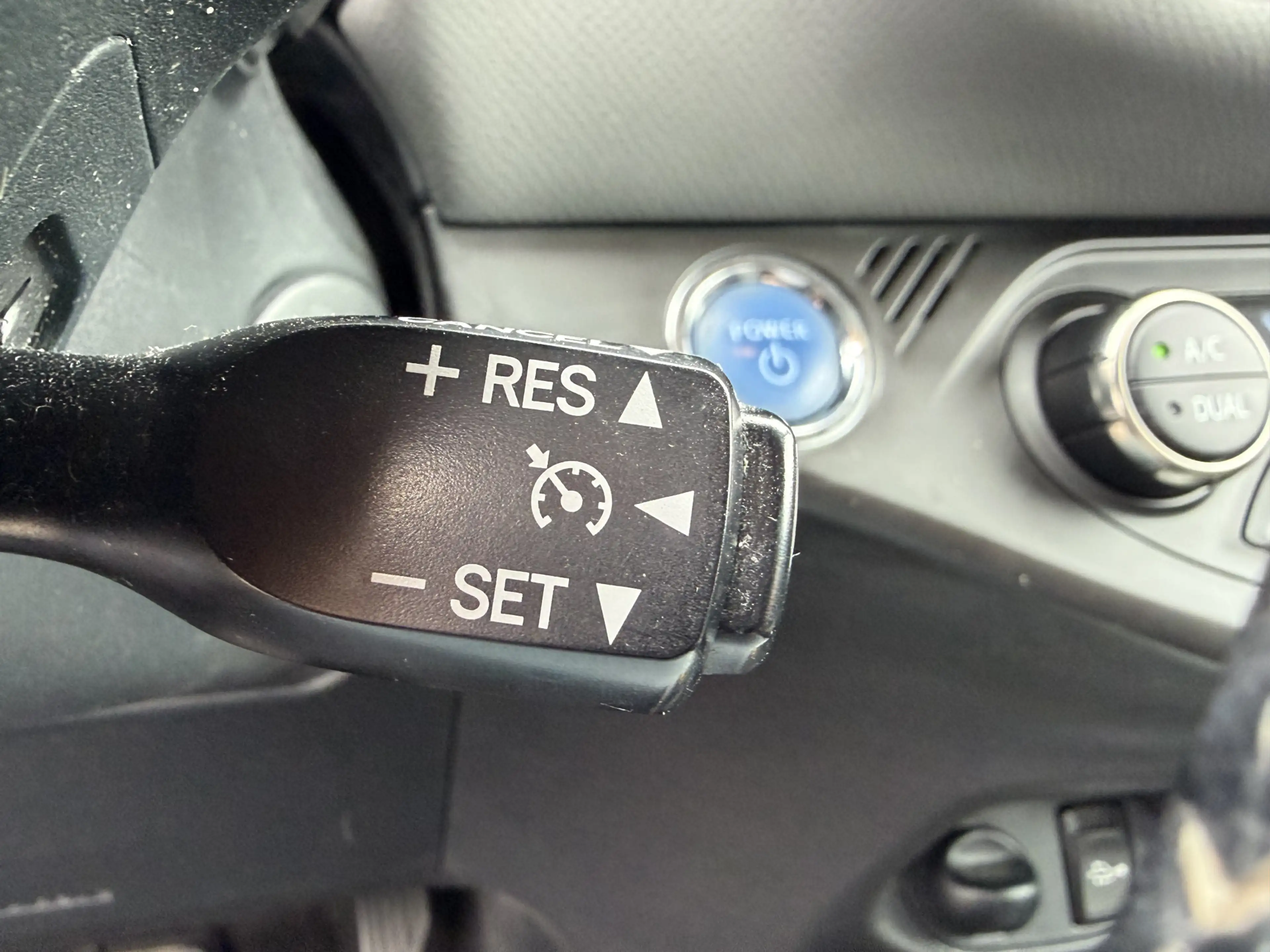 Toyota Yaris 1.5 Full Hybrid Dynamic Keyles LMV Camera — photo 13