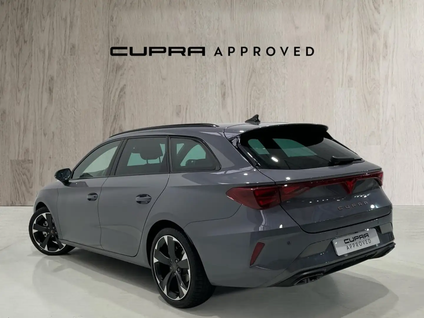 CUPRA Leon Sportstourer 1.5 eTSI 110 DSG Gris - 2