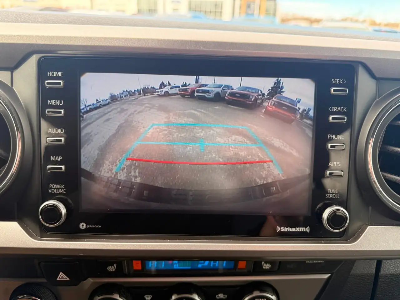 Toyota Tacoma снимка Toyota Tacoma