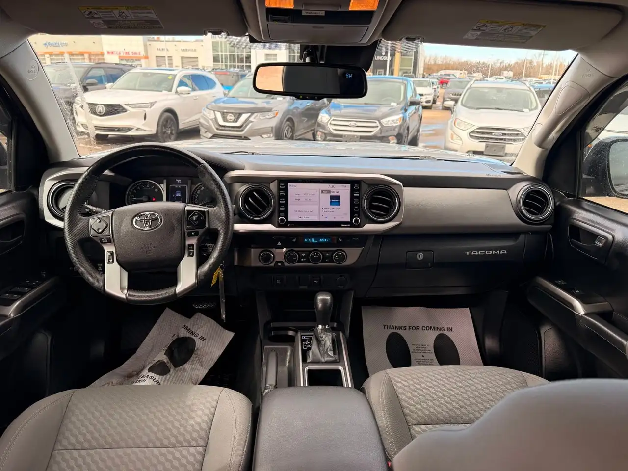 Toyota Tacoma снимка Toyota Tacoma