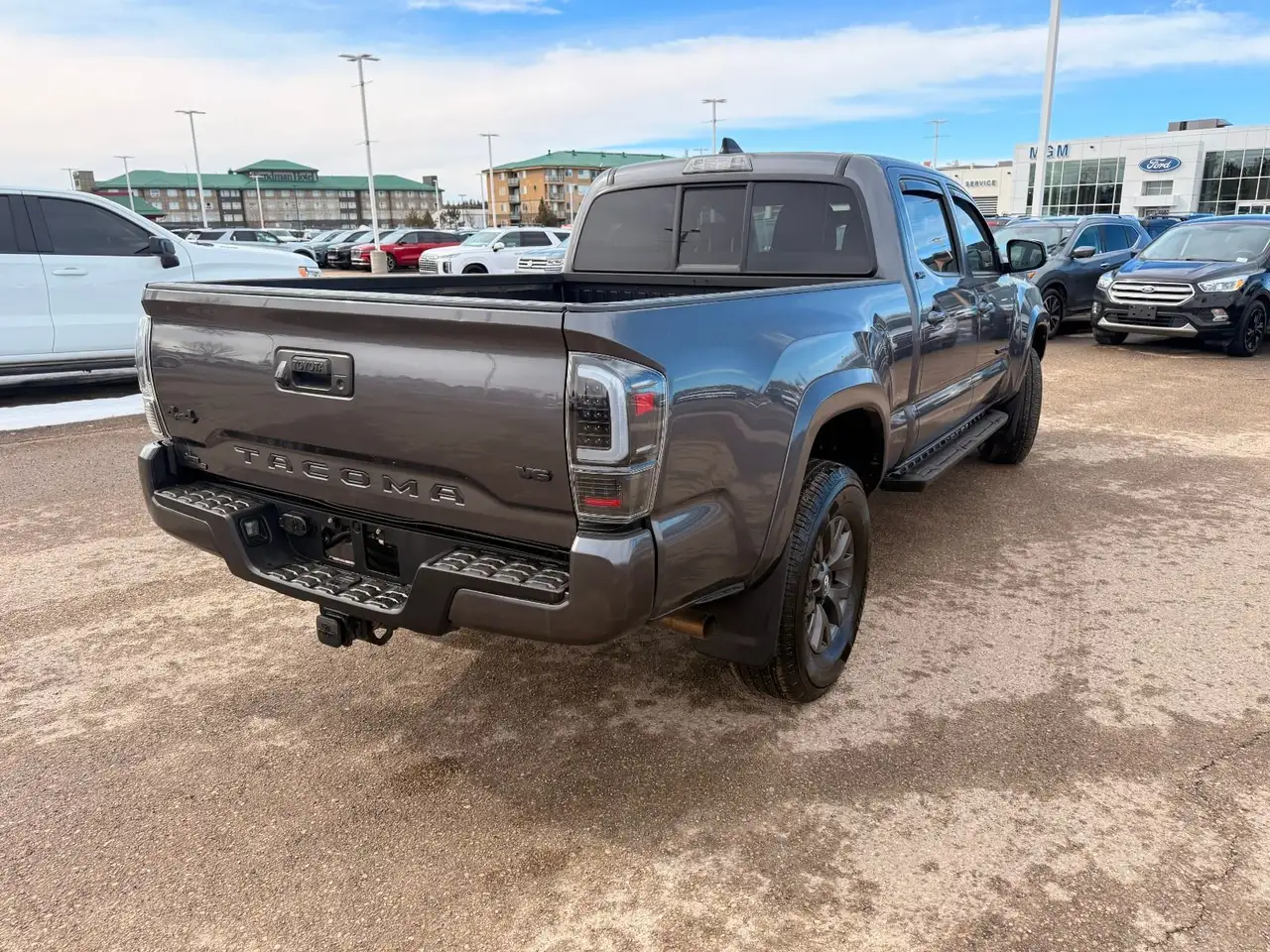 Toyota Tacoma снимка Toyota Tacoma