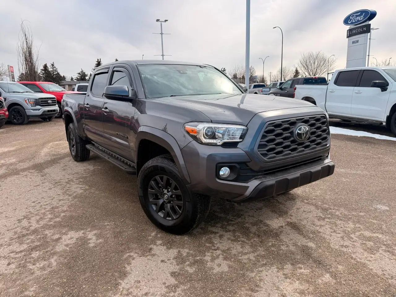 Toyota Tacoma снимка Toyota Tacoma