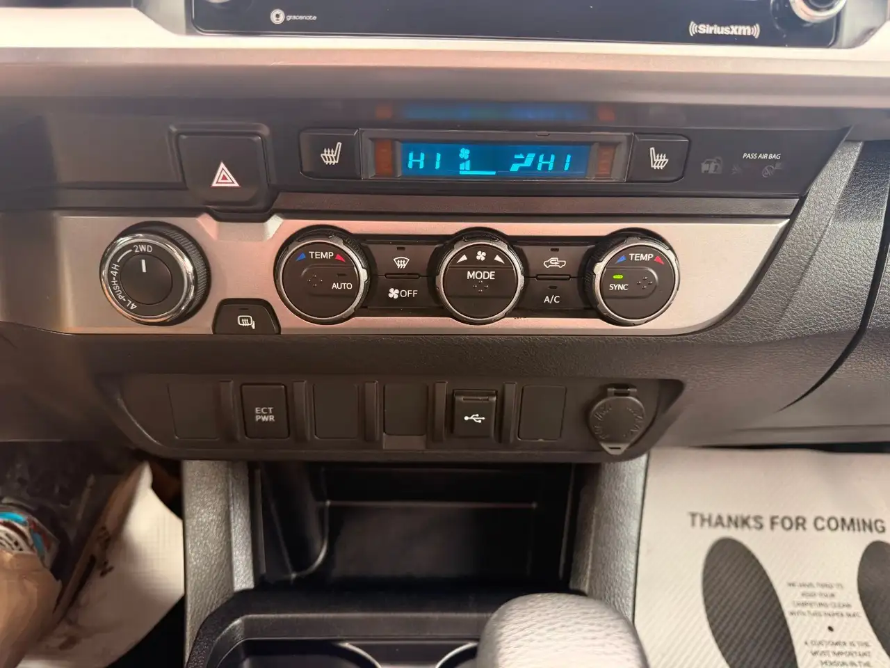 Toyota Tacoma снимка Toyota Tacoma
