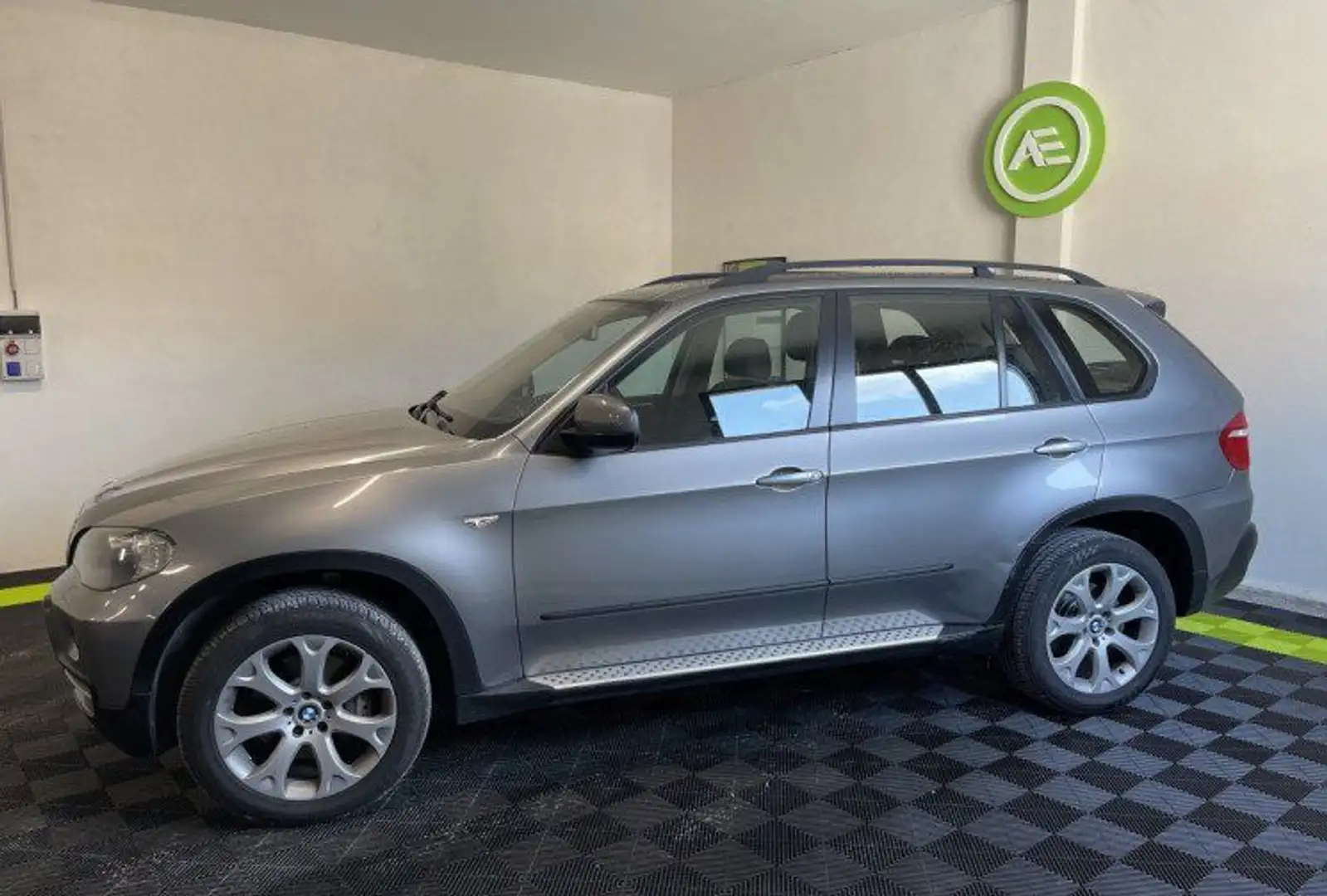 BMW X5 II (E70) 3.0dA 235ch Luxe Gris - 2