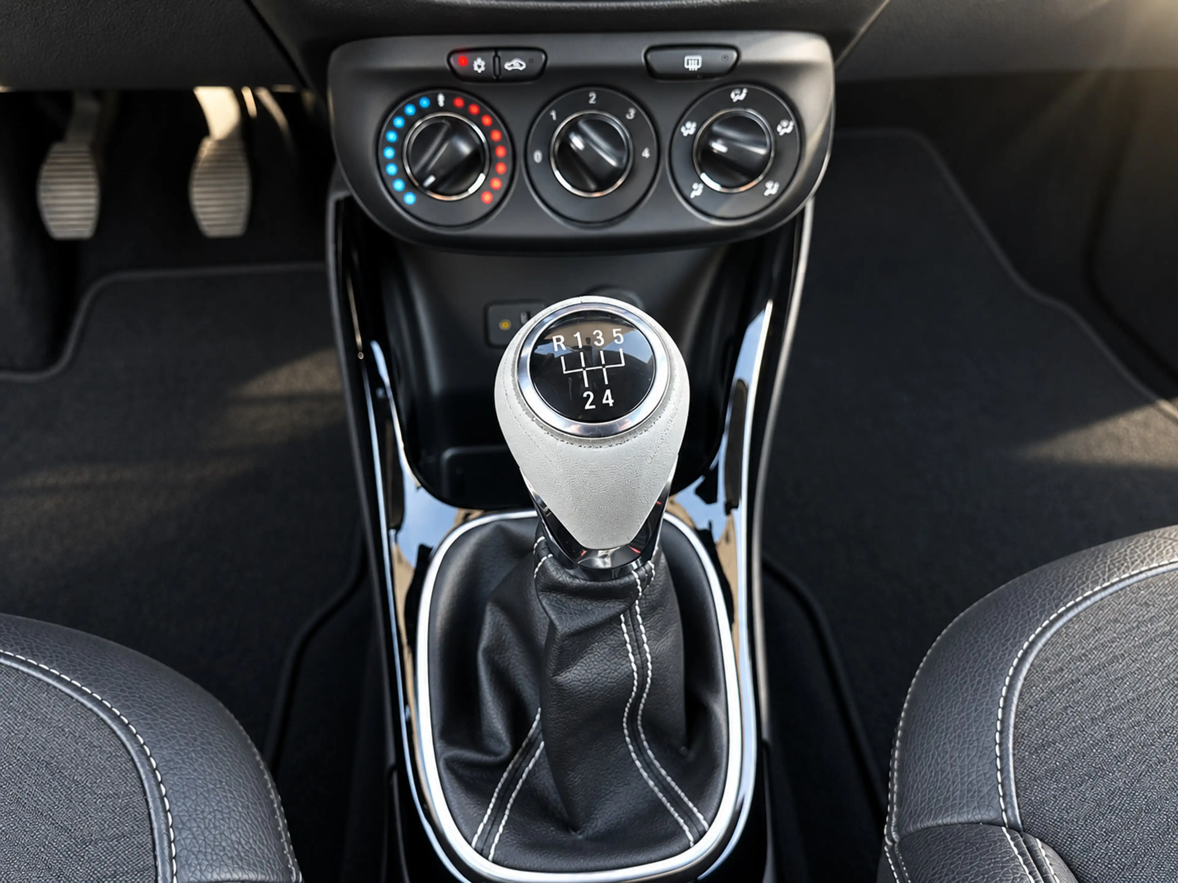 Opel Adam 1.2 Jam |Airco|Cruise|Bluetooth|Navi| — photo 9