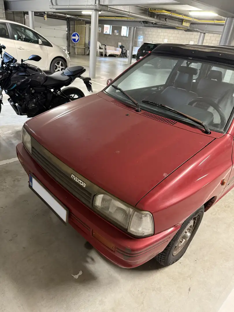 Mazda 121 (DA) 1.3-Cab - 1988 Rouge - 2