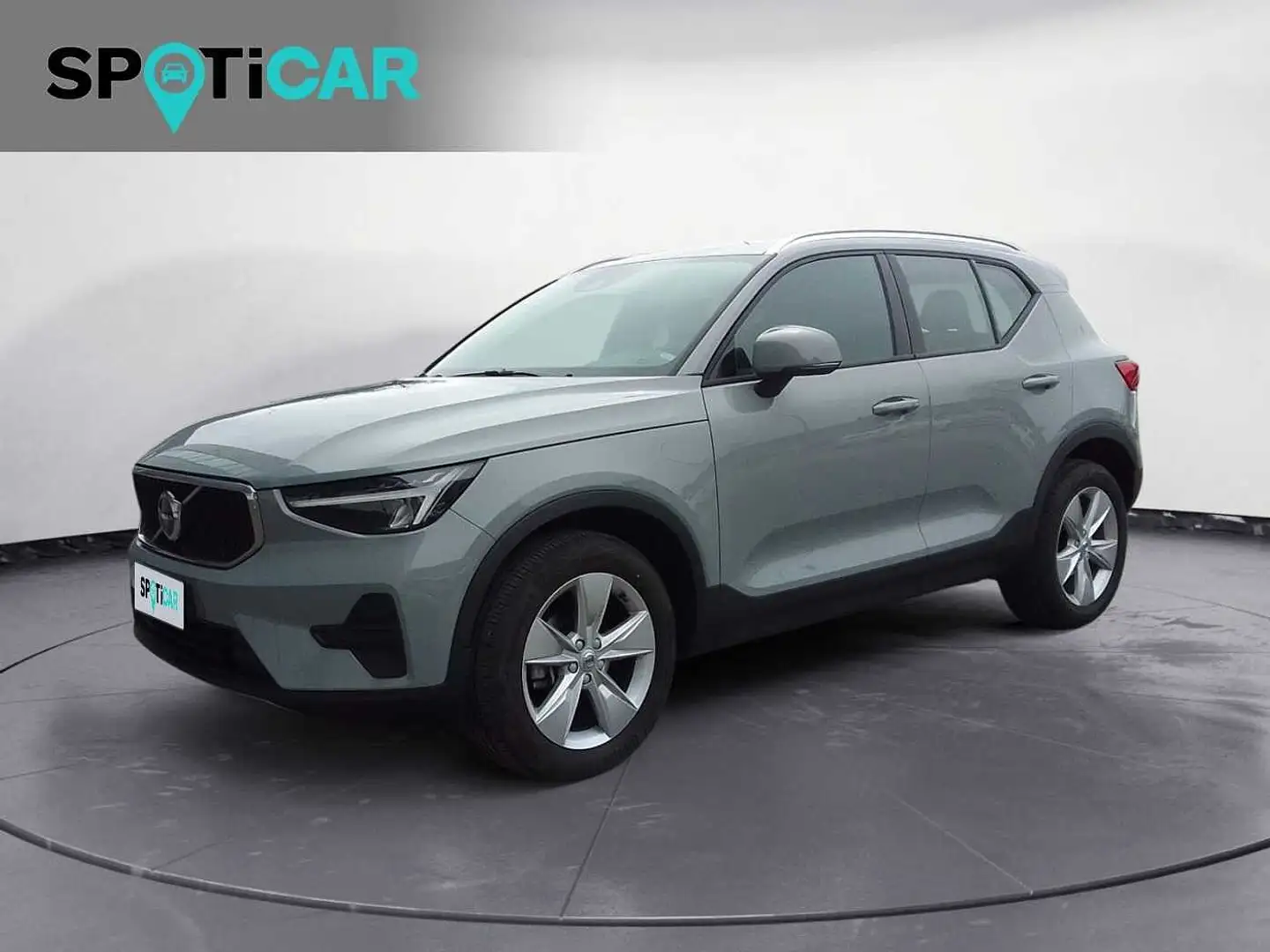 Volvo XC40 T2 AUTOMATICO CORE Grijs - 1