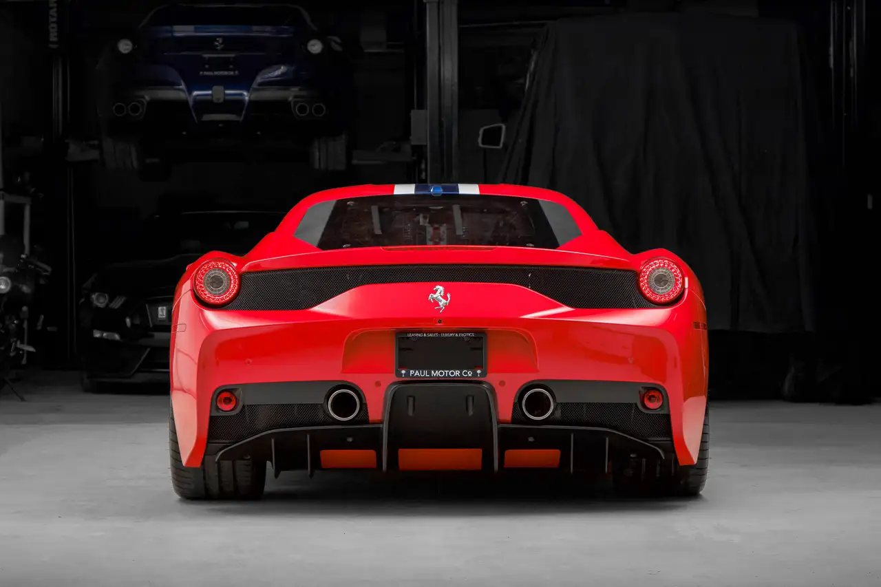 Ferrari 458 снимка Ferrari 458