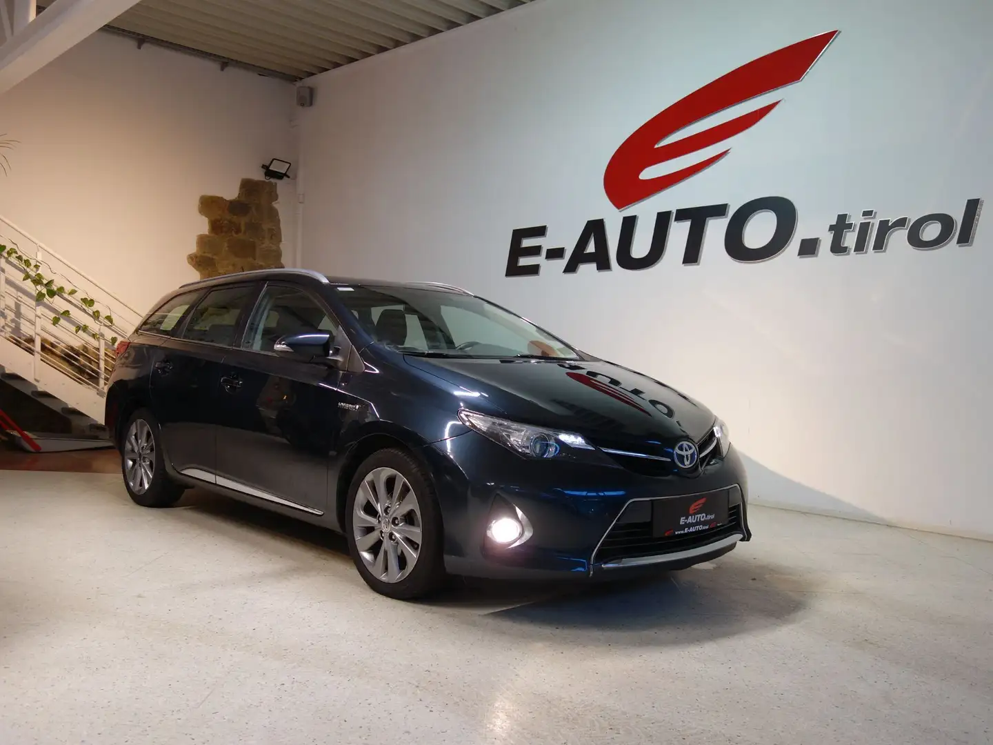 Toyota Auris TS 1,8 VVT-i HYBRID *136PS SYSTEM *TEMPOMAT *KAME Schwarz - 1