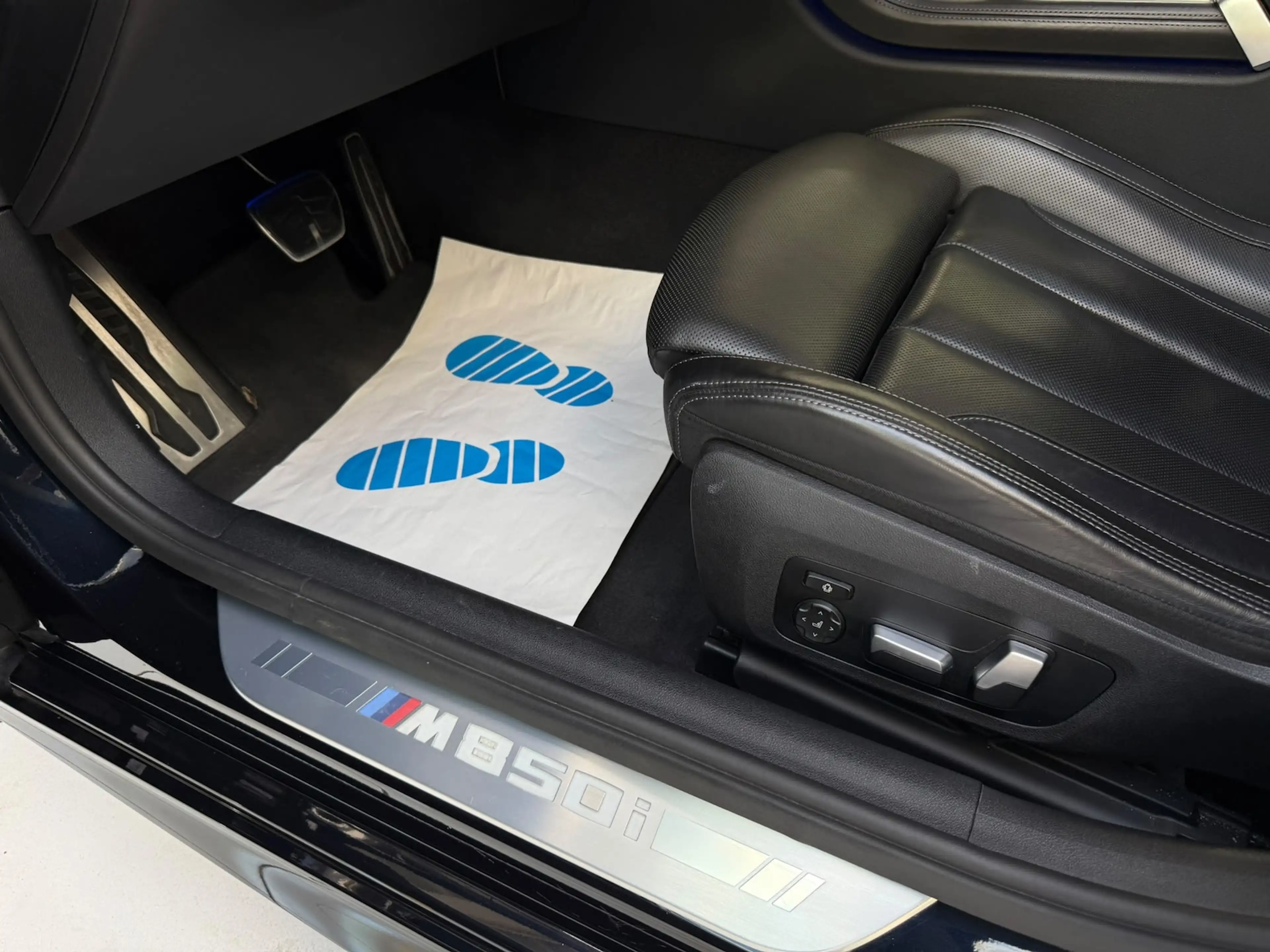 BMW M850 i xDrive Gran Coupe Laser Pano 360° H&K ACC — photo 11