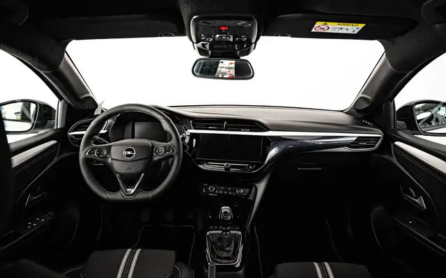 Opel Corsa view 9