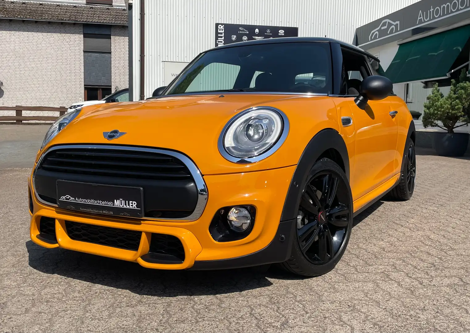 MINI Cooper "ONE"1.5 Autom."JOHN COOPER WORKS" Sportpaket+LED Orange - 2